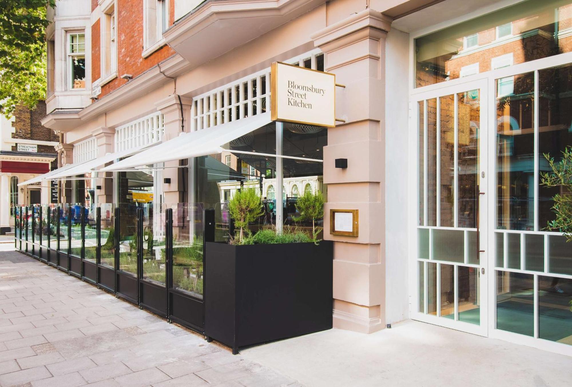 Radisson Blu Hotel, Bloomsbury Hotel 4*